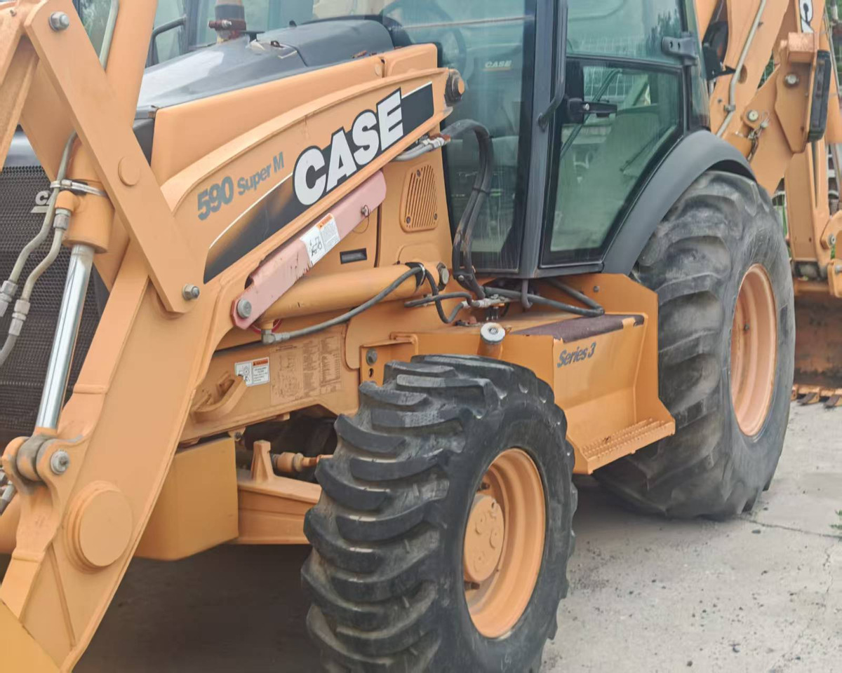 CASE 590 - Rýpadlo-nakladač: obrázok 5 CASE 590 - Rýpadlo-nakladač: obrázok 5