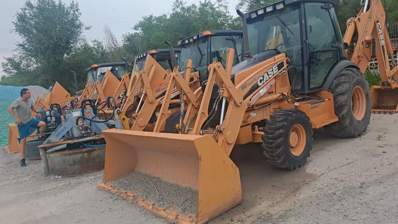 CASE 590 - Rýpadlo-nakladač: obrázok 1 CASE 590 - Rýpadlo-nakladač: obrázok 1