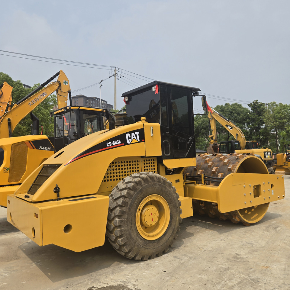 CAT CS683E - Kompaktor: obrázok 4 CAT CS683E - Kompaktor: obrázok 4