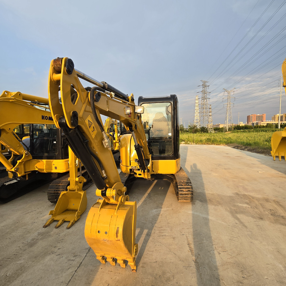 CATERPILLAR 303.5E2 - Mini rýpadlo: obrázok 3 CATERPILLAR 303.5E2 - Mini rýpadlo: obrázok 3