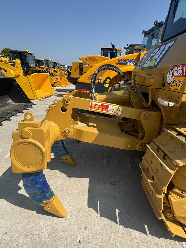 CATERPILLAR D6G - Buldozér: obrázok 4 CATERPILLAR D6G - Buldozér: obrázok 4