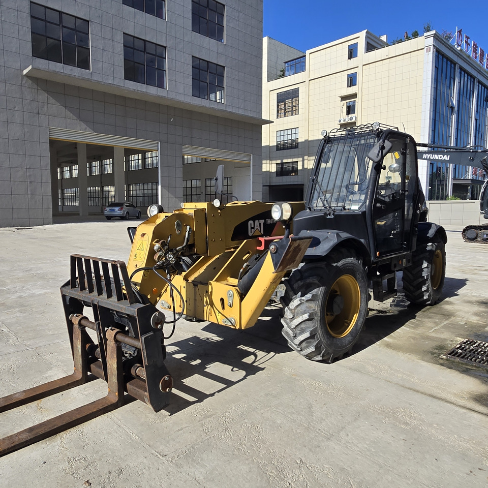 CATERPILLAR TH414 - Teleskopická plošina: obrázok 5 CATERPILLAR TH414 - Teleskopická plošina: obrázok 5