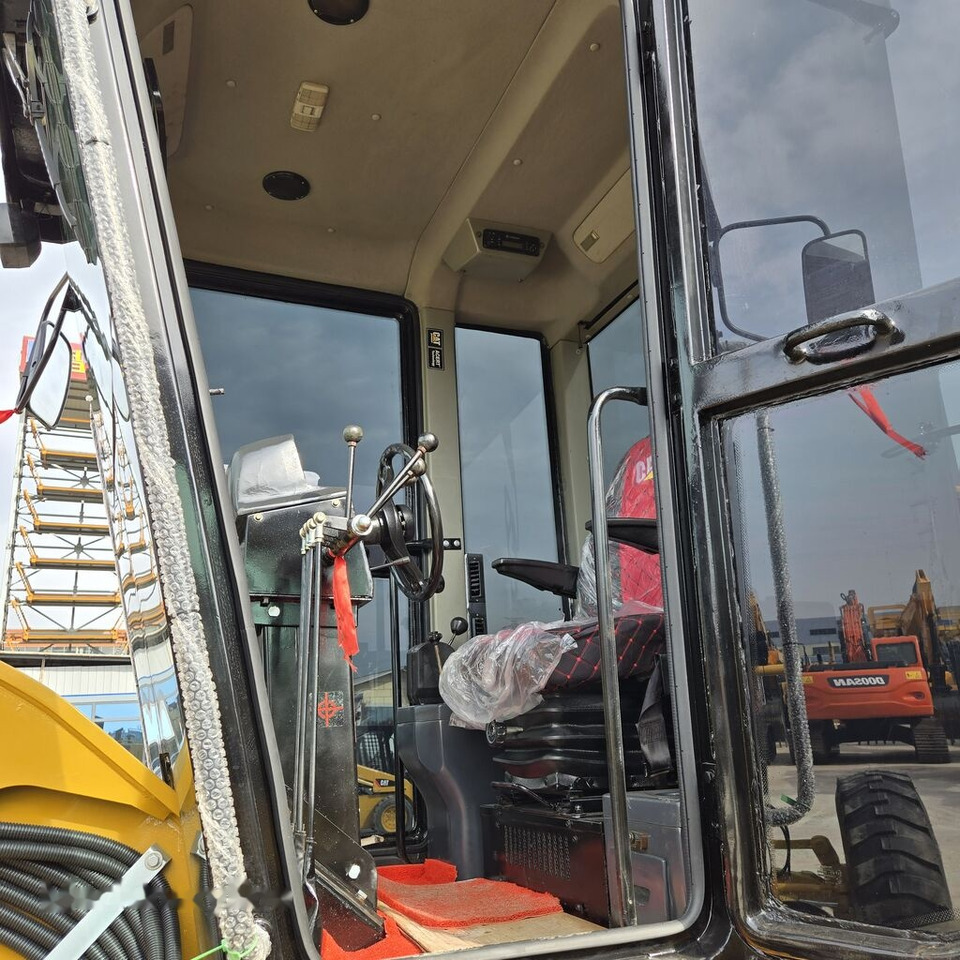 Caterpillar 140K - Zrovnávač: obrázok 4 Caterpillar 140K - Zrovnávač: obrázok 4