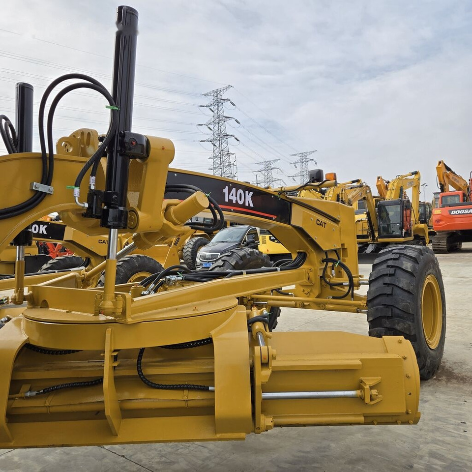 Caterpillar 140K - Zrovnávač: obrázok 3 Caterpillar 140K - Zrovnávač: obrázok 3