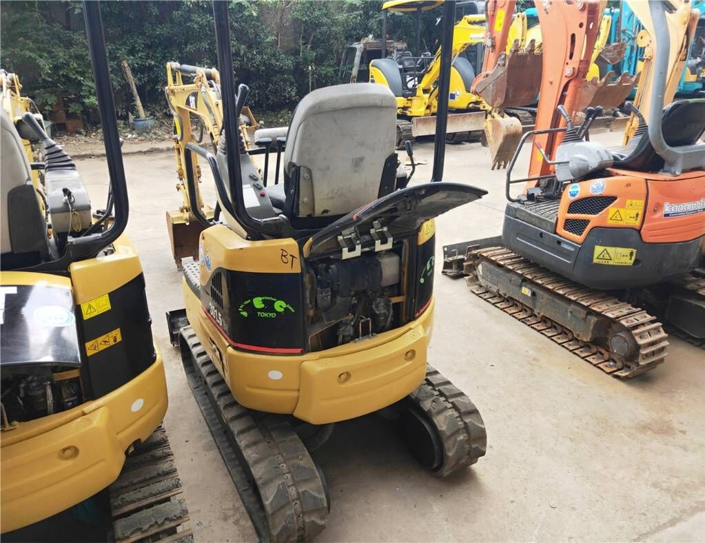 Caterpillar 301.5 CR - Mini rýpadlo: obrázok 3 Caterpillar 301.5 CR - Mini rýpadlo: obrázok 3