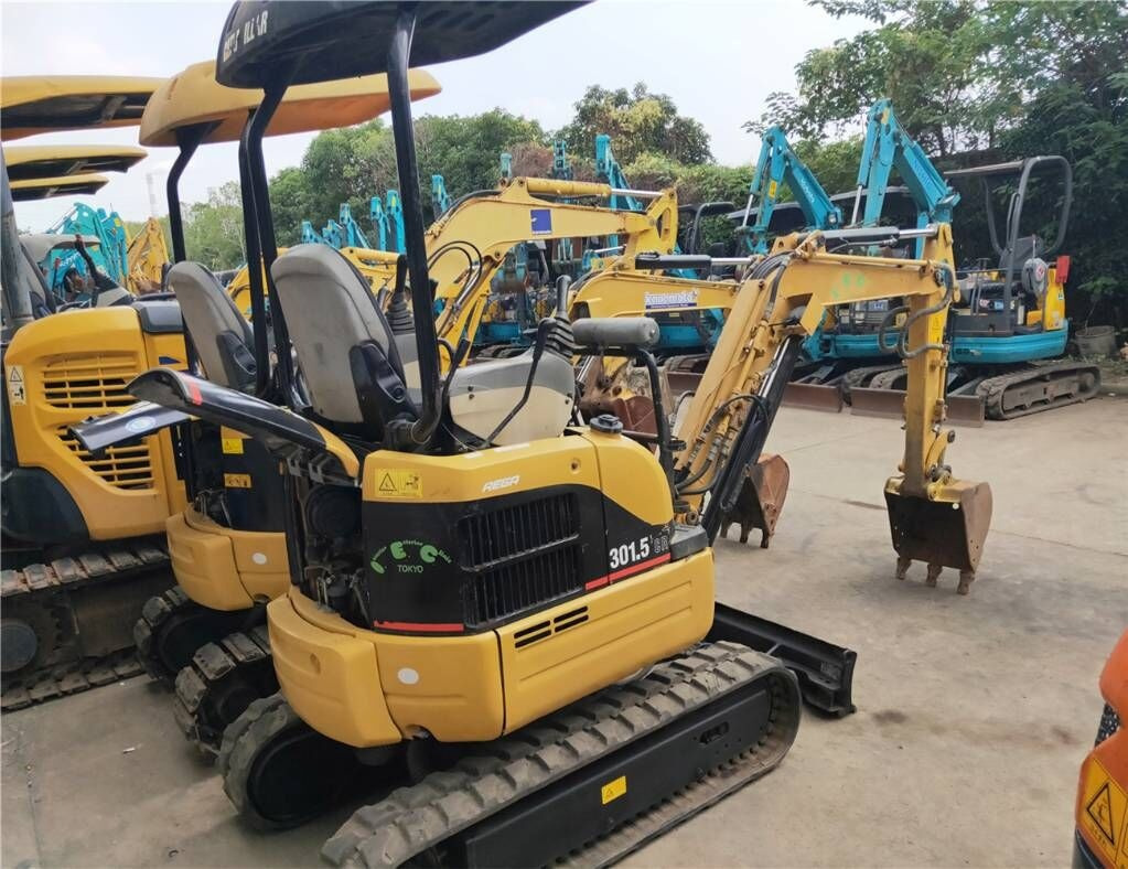 Caterpillar 301.5 CR - Mini rýpadlo: obrázok 1 Caterpillar 301.5 CR - Mini rýpadlo: obrázok 1