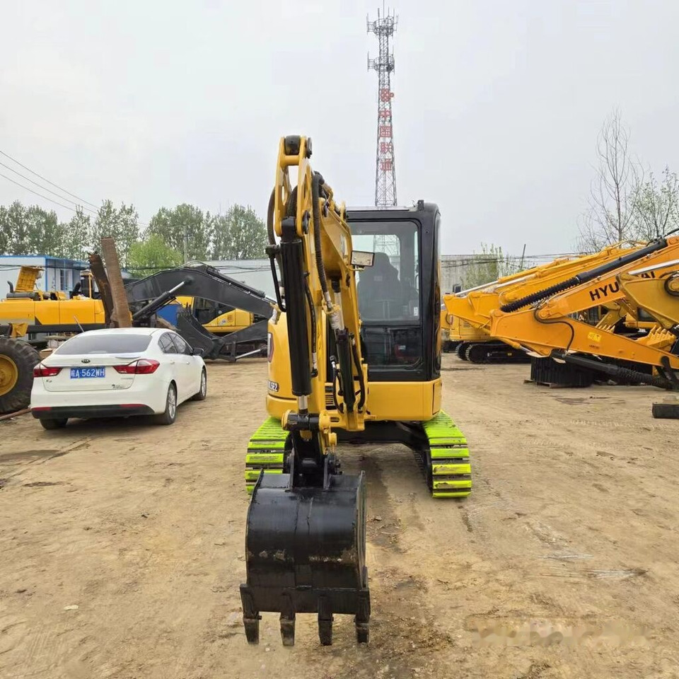 Caterpillar 303.5E2 - Mini rýpadlo: obrázok 4 Caterpillar 303.5E2 - Mini rýpadlo: obrázok 4