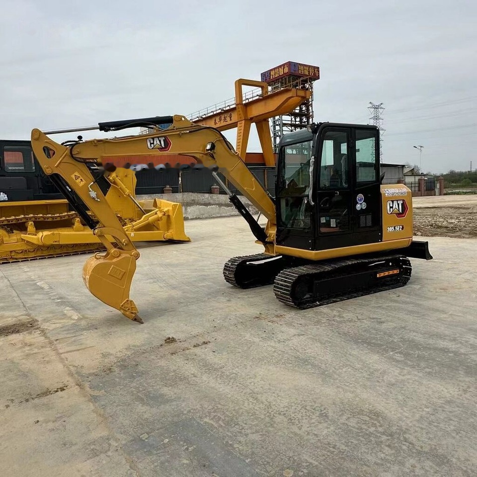 Caterpillar 305.5E2 - Mini rýpadlo: obrázok 4 Caterpillar 305.5E2 - Mini rýpadlo: obrázok 4