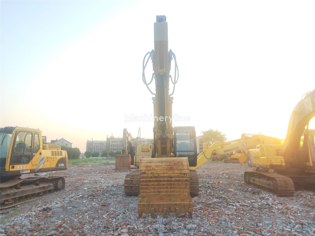 Caterpillar 325C - Pásové rýpadlo: obrázok 5 Caterpillar 325C - Pásové rýpadlo: obrázok 5