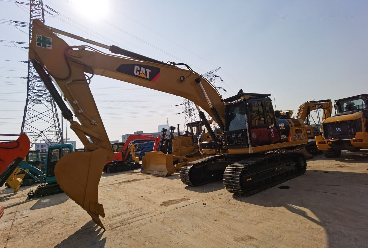 Caterpillar 329D2L - Pásové rýpadlo: obrázok 1 Caterpillar 329D2L - Pásové rýpadlo: obrázok 1