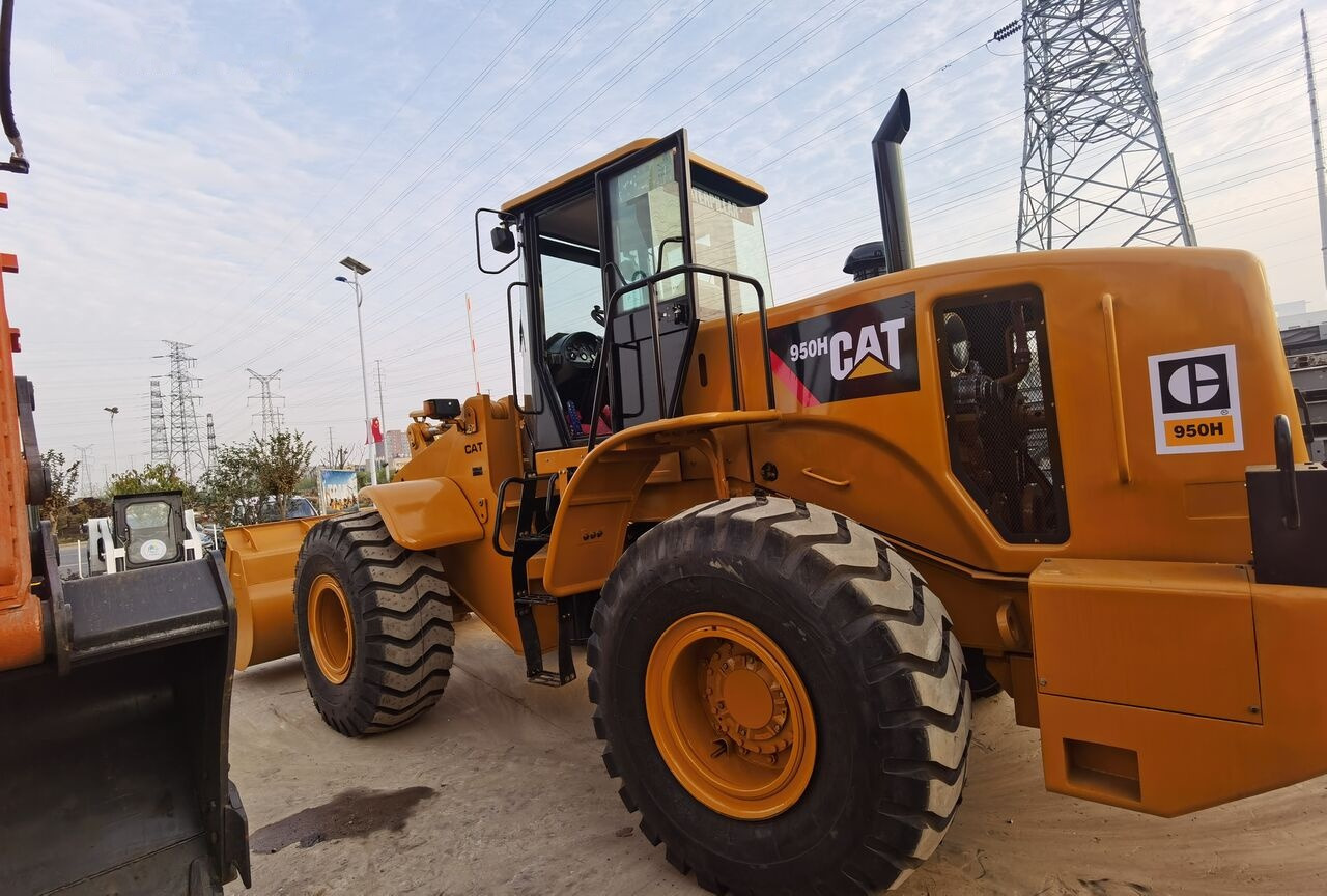 Caterpillar 950H - Kolesový nakladač: obrázok 2 Caterpillar 950H - Kolesový nakladač: obrázok 2