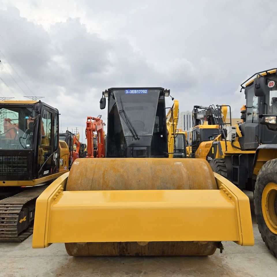 Caterpillar CS76 - Kompaktor: obrázok 3 Caterpillar CS76 - Kompaktor: obrázok 3