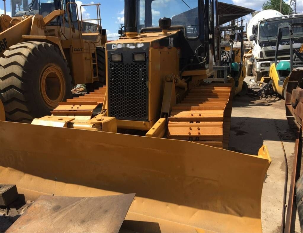 Caterpillar D4C - Buldozér: obrázok 4 Caterpillar D4C - Buldozér: obrázok 4