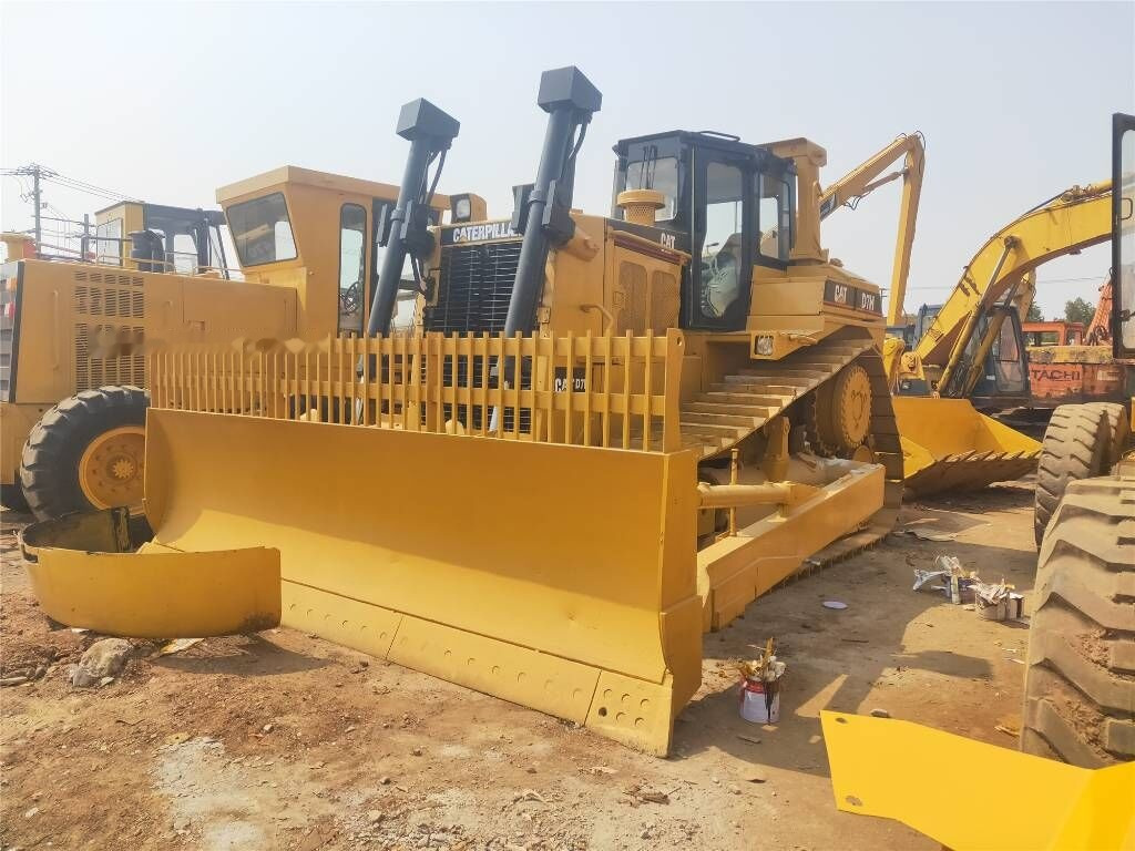 Caterpillar D7H - Buldozér: obrázok 3 Caterpillar D7H - Buldozér: obrázok 3