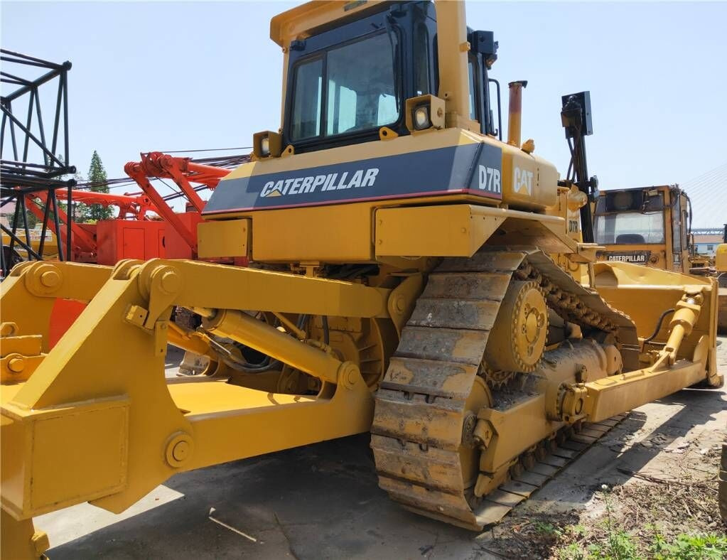 Caterpillar D7R - Buldozér: obrázok 3 Caterpillar D7R - Buldozér: obrázok 3
