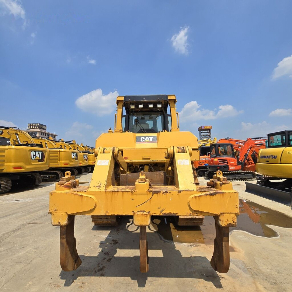 Caterpillar D8R - Buldozér: obrázok 3 Caterpillar D8R - Buldozér: obrázok 3
