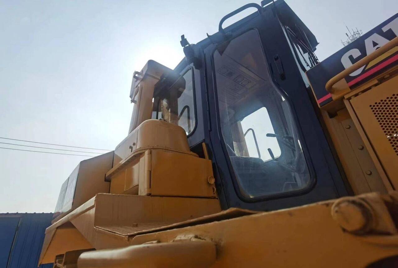Caterpillar D8R - Buldozér: obrázok 3 Caterpillar D8R - Buldozér: obrázok 3