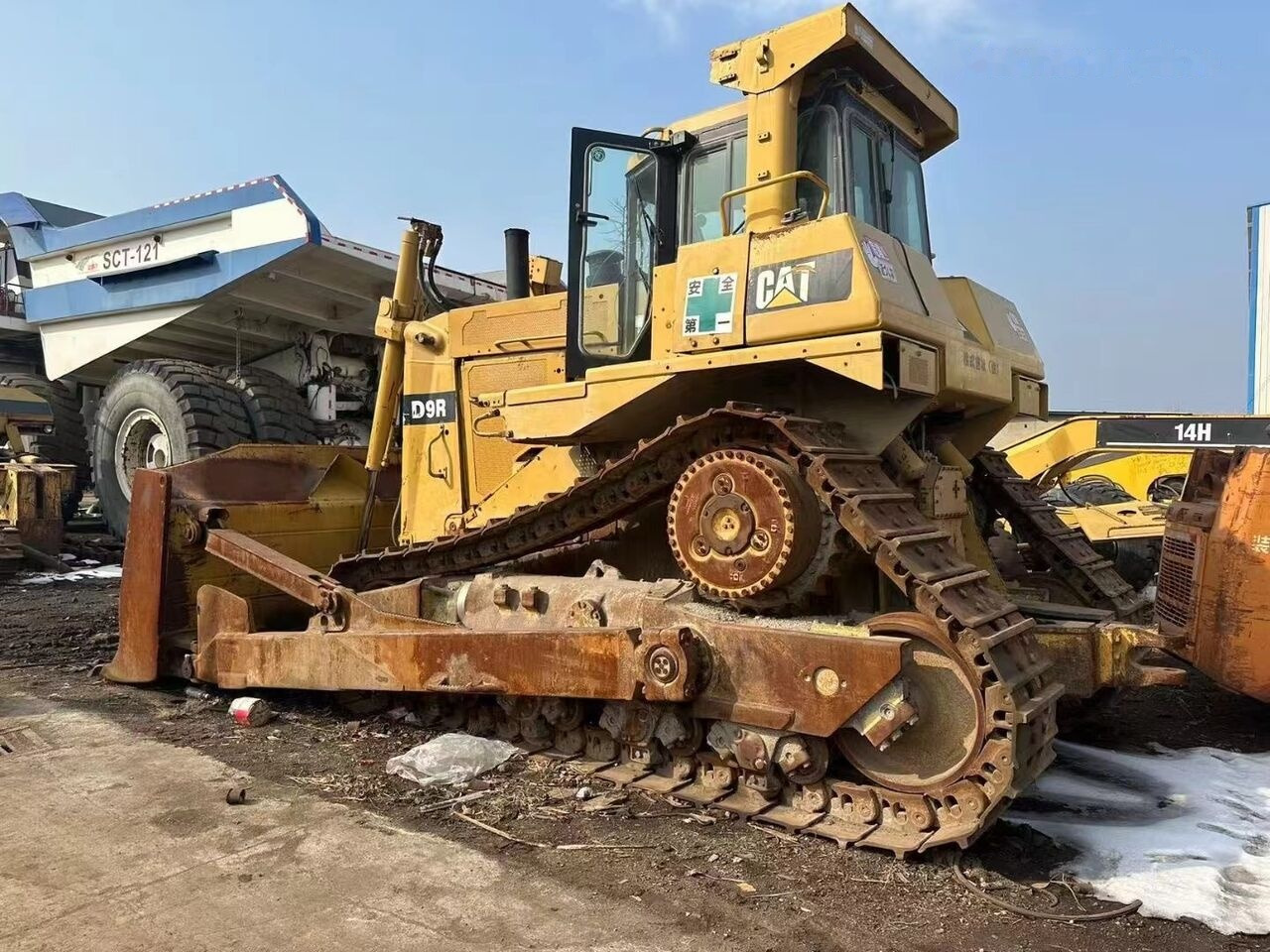 Caterpillar D9R - Buldozér: obrázok 1 Caterpillar D9R - Buldozér: obrázok 1