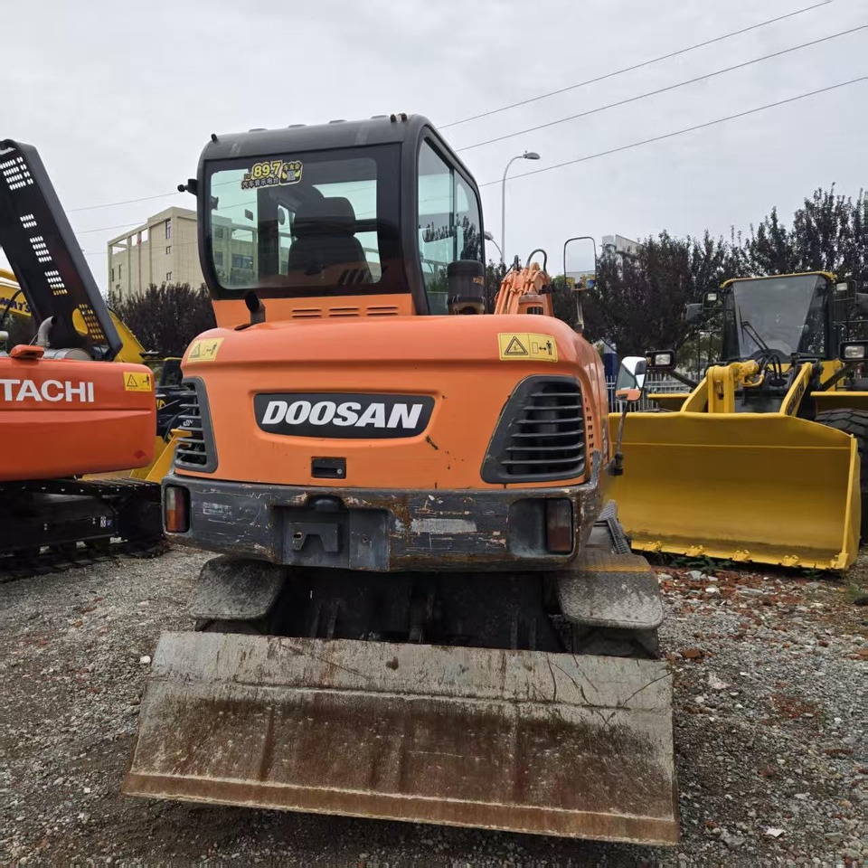 DOOSAN DX60W - Kolesové rýpadlo: obrázok 4 DOOSAN DX60W - Kolesové rýpadlo: obrázok 4