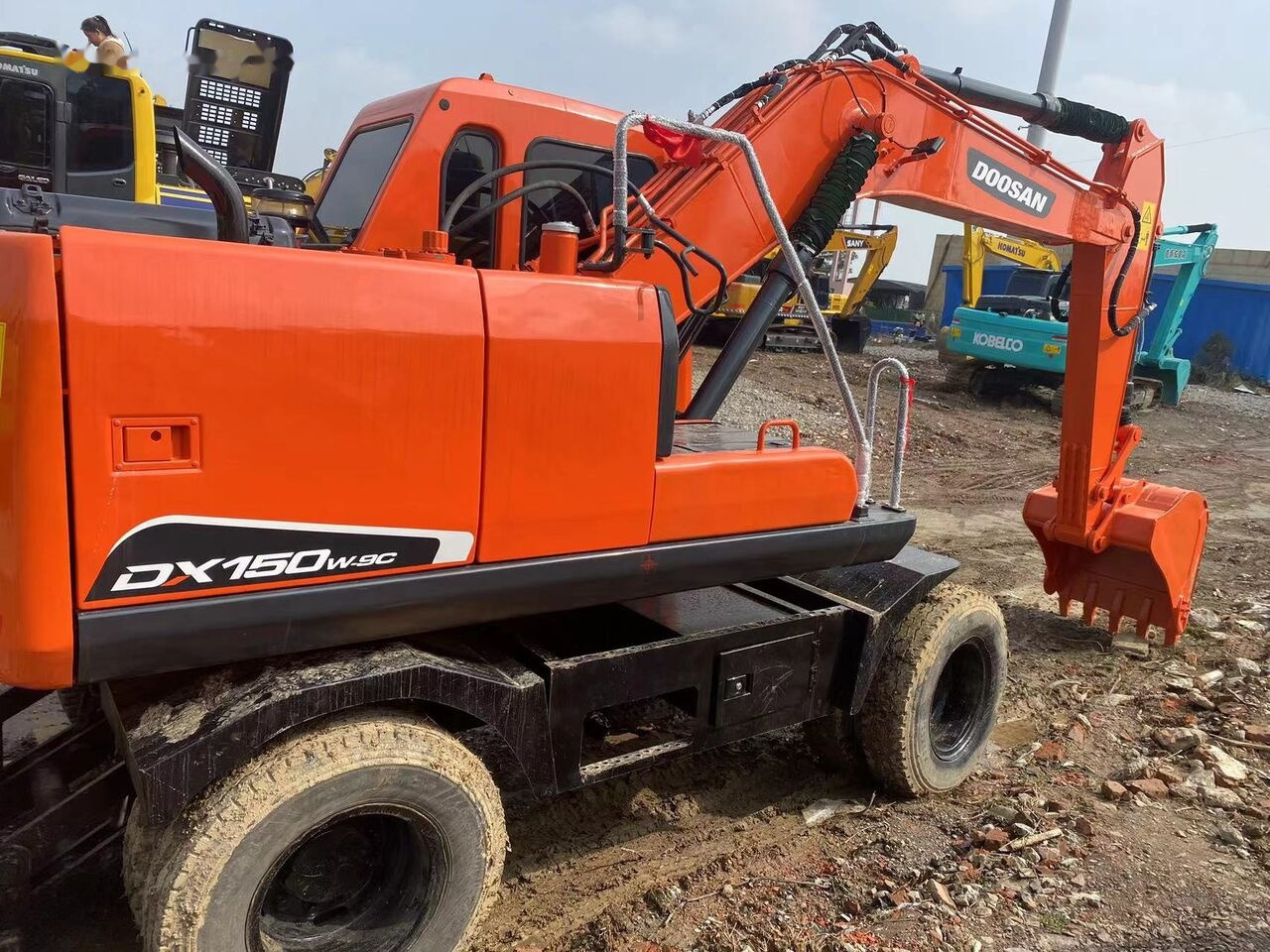 Doosan DX150W - Kolesové rýpadlo: obrázok 5 Doosan DX150W - Kolesové rýpadlo: obrázok 5