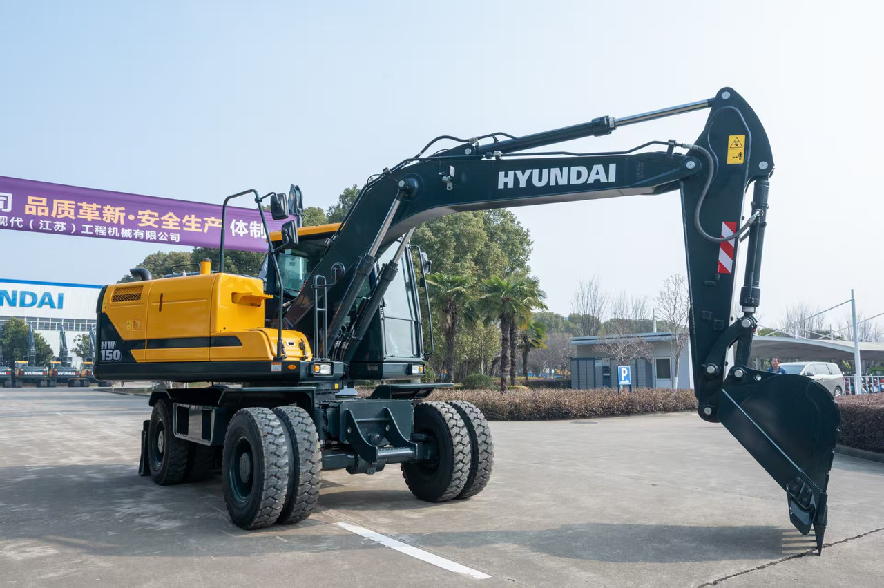HYUNDAI HW150 - Kolesové rýpadlo: obrázok 2 HYUNDAI HW150 - Kolesové rýpadlo: obrázok 2