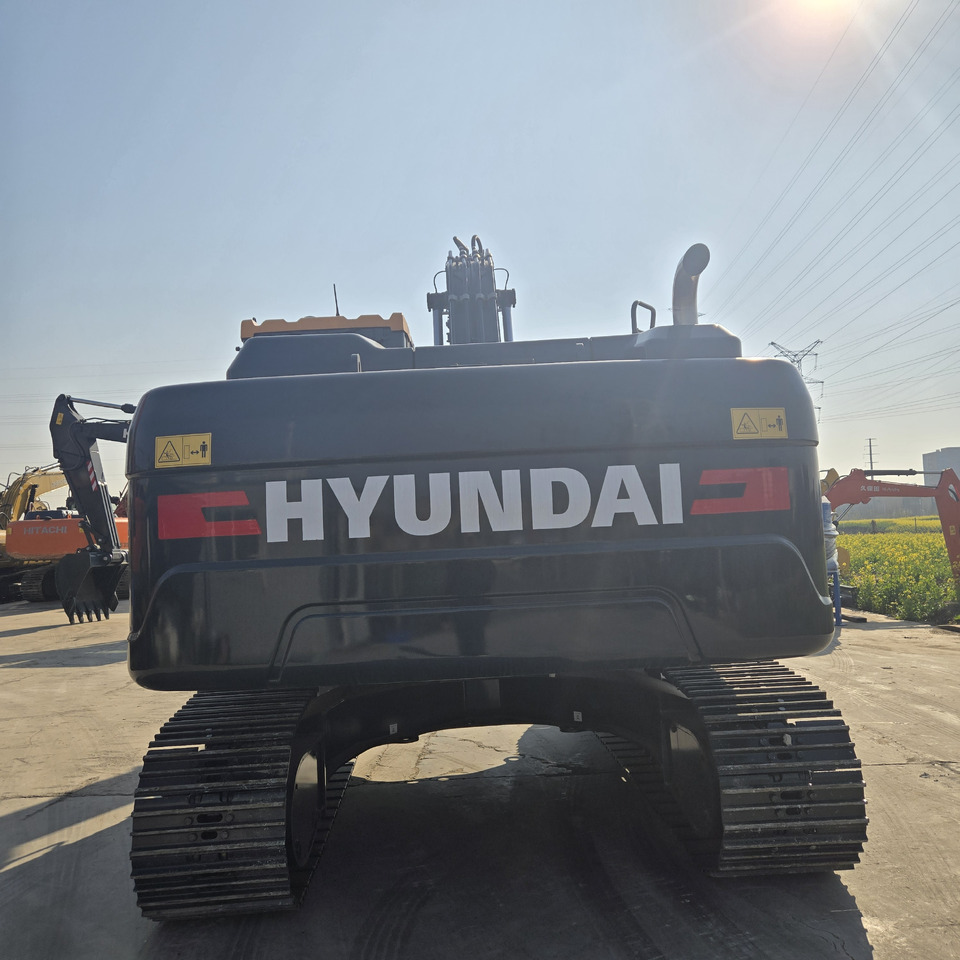 HYUNDAI HX220L - Pásové rýpadlo: obrázok 3 HYUNDAI HX220L - Pásové rýpadlo: obrázok 3