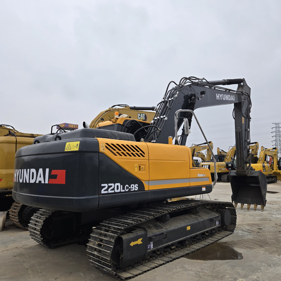 HYUNDAI R220LC-9S - Pásové rýpadlo: obrázok 2 HYUNDAI R220LC-9S - Pásové rýpadlo: obrázok 2
