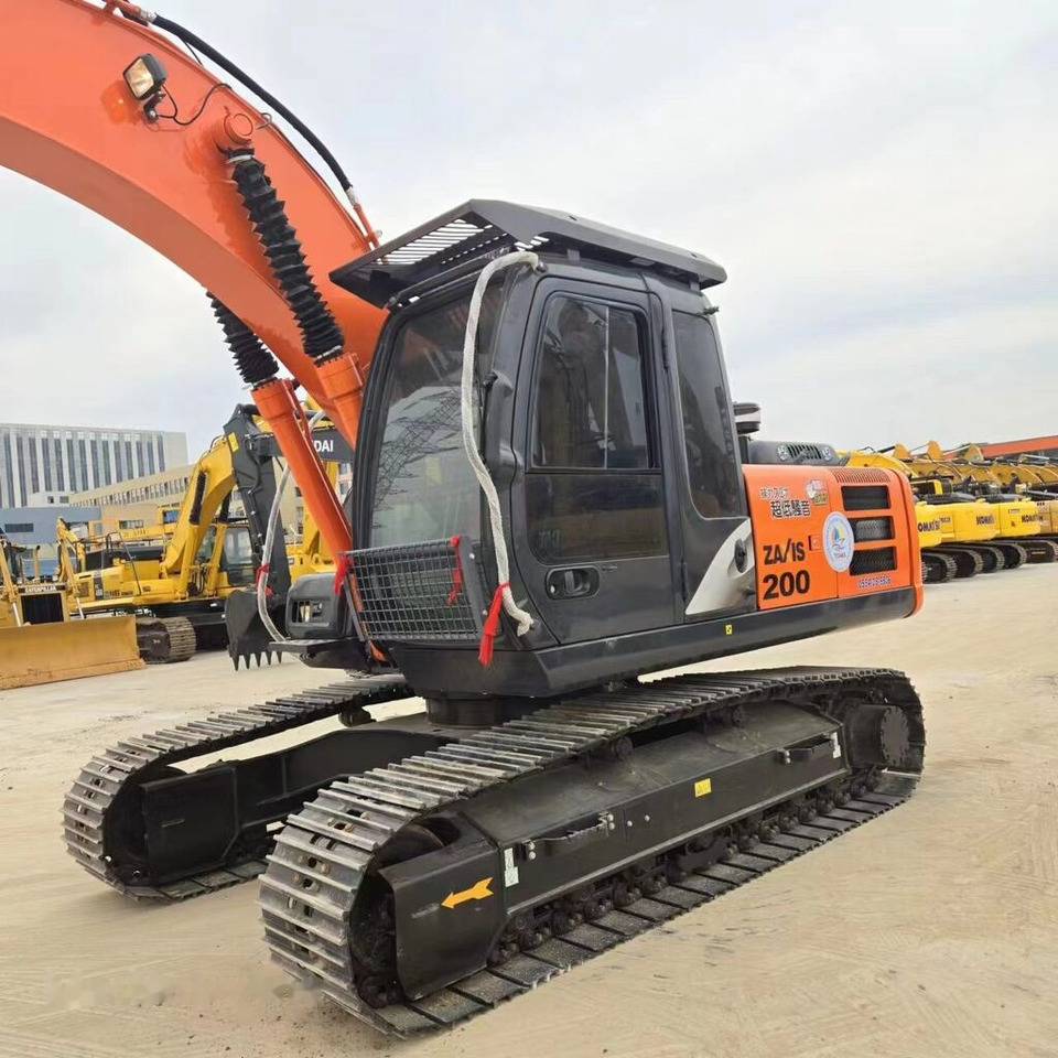 Hitachi ZX200 - Pásové rýpadlo: obrázok 3 Hitachi ZX200 - Pásové rýpadlo: obrázok 3