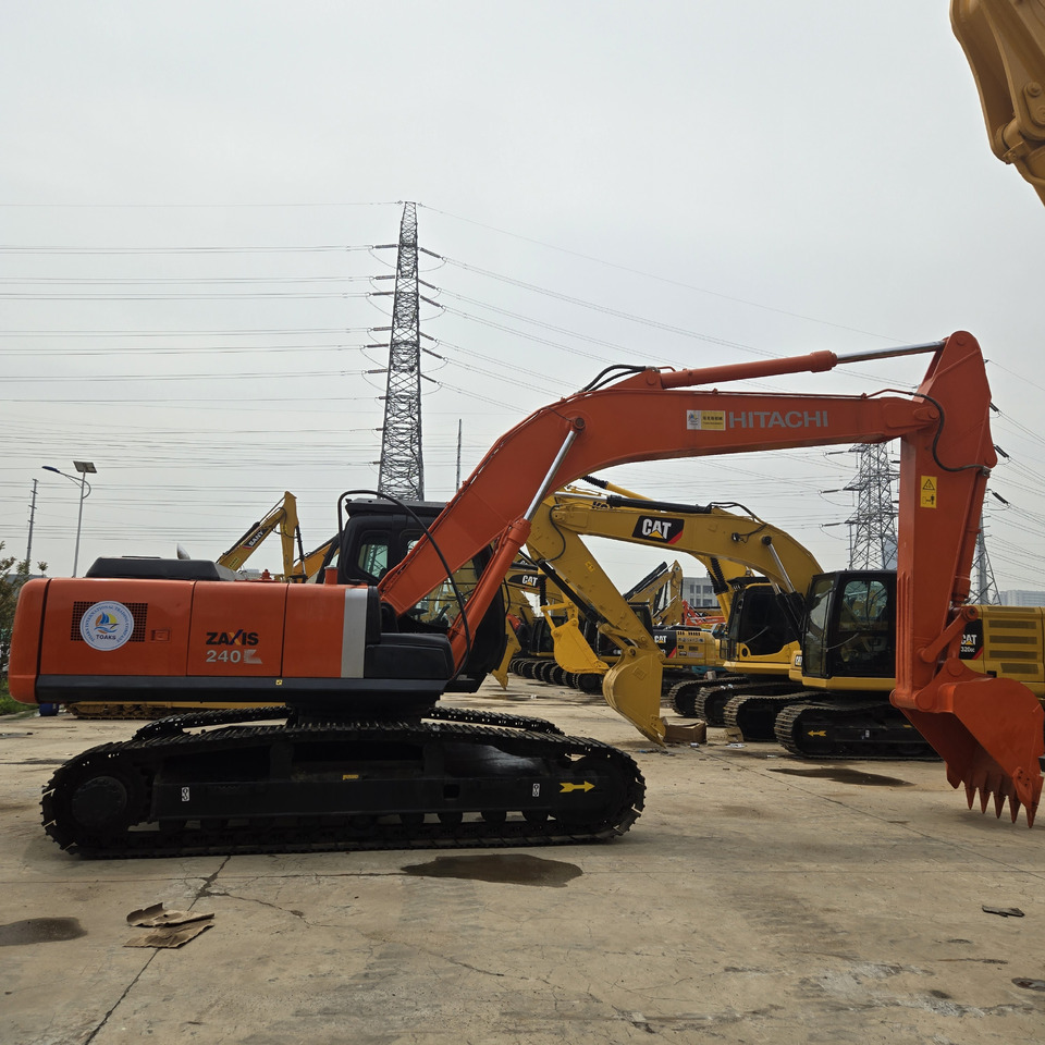 Hitachi ZX240 - Pásové rýpadlo: obrázok 3 Hitachi ZX240 - Pásové rýpadlo: obrázok 3