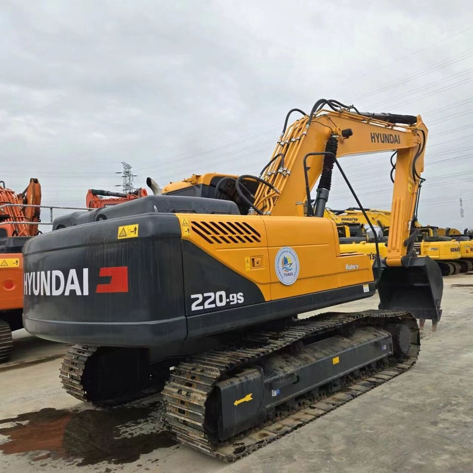 Hyundai R220LC-9s - Pásové rýpadlo: obrázok 3 Hyundai R220LC-9s - Pásové rýpadlo: obrázok 3