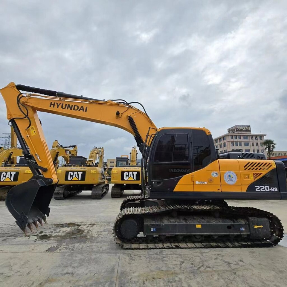 Hyundai R220LC-9s - Pásové rýpadlo: obrázok 1 Hyundai R220LC-9s - Pásové rýpadlo: obrázok 1