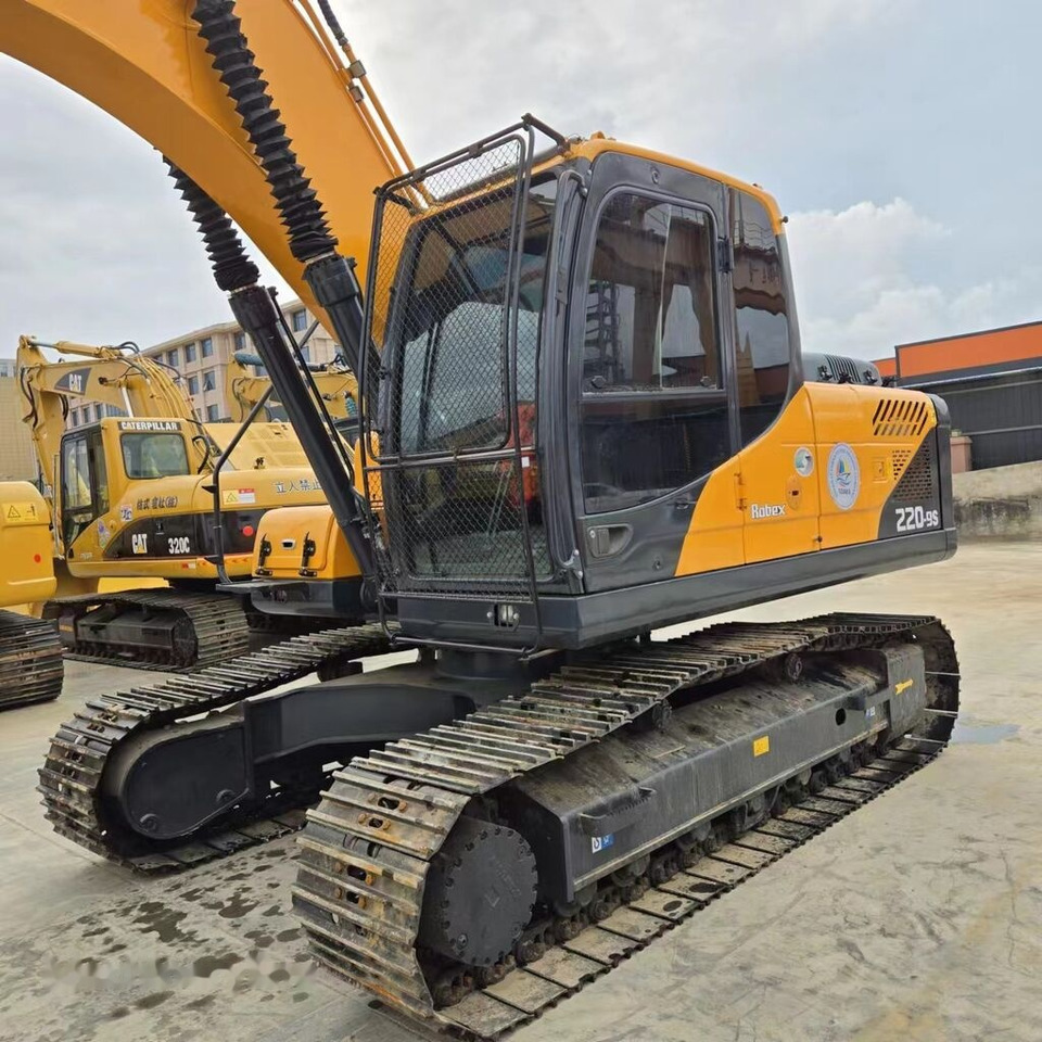 Hyundai R220LC-9s - Pásové rýpadlo: obrázok 5 Hyundai R220LC-9s - Pásové rýpadlo: obrázok 5