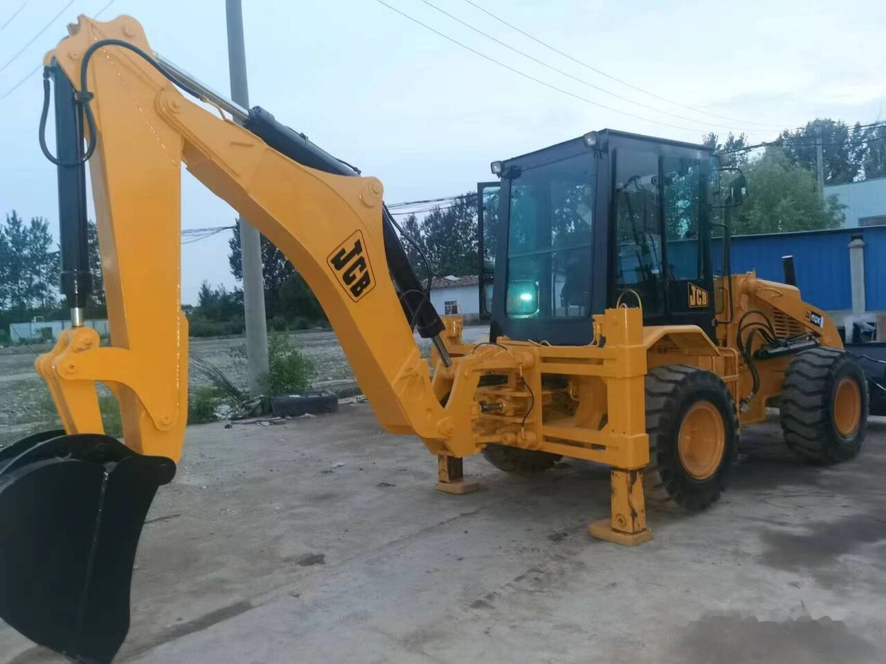 JCB 3CX - Rýpadlo-nakladač: obrázok 2 JCB 3CX - Rýpadlo-nakladač: obrázok 2