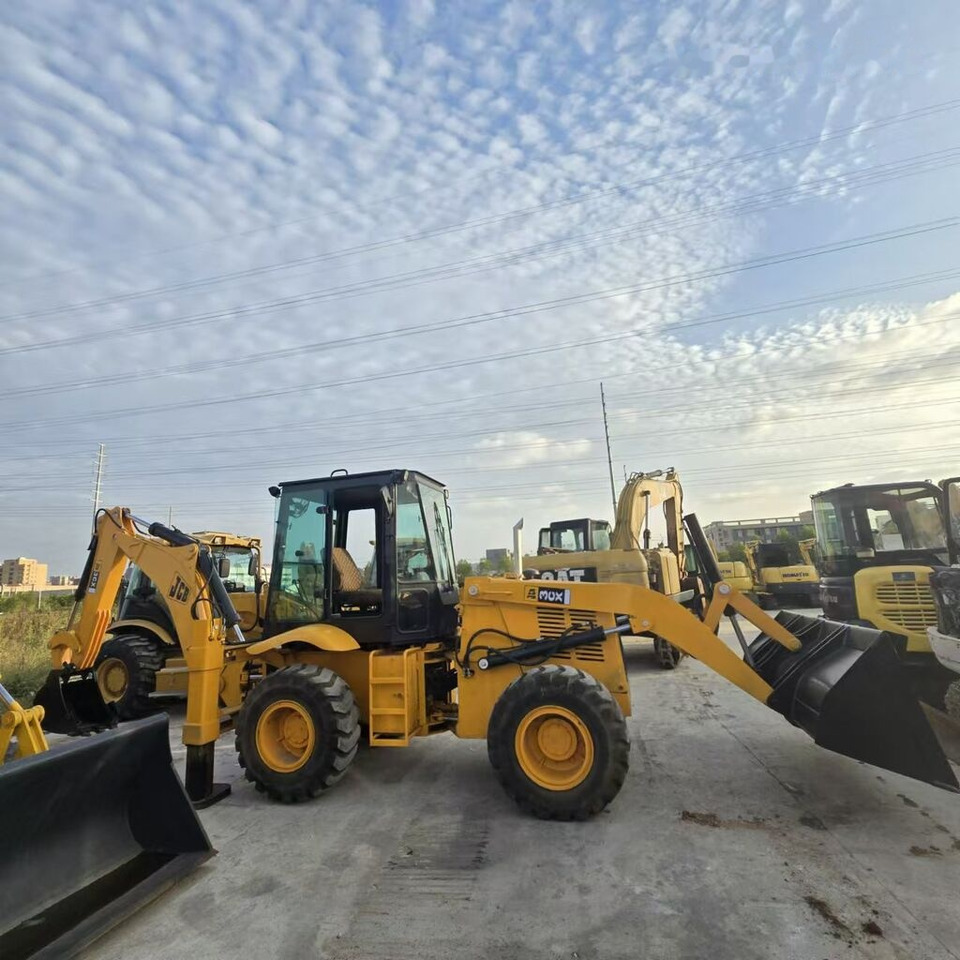 JCB 3CX - Rýpadlo-nakladač: obrázok 4 JCB 3CX - Rýpadlo-nakladač: obrázok 4