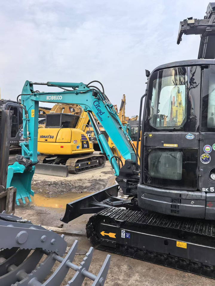 KOBELCO SK55SR - Mini rýpadlo: obrázok 3 KOBELCO SK55SR - Mini rýpadlo: obrázok 3