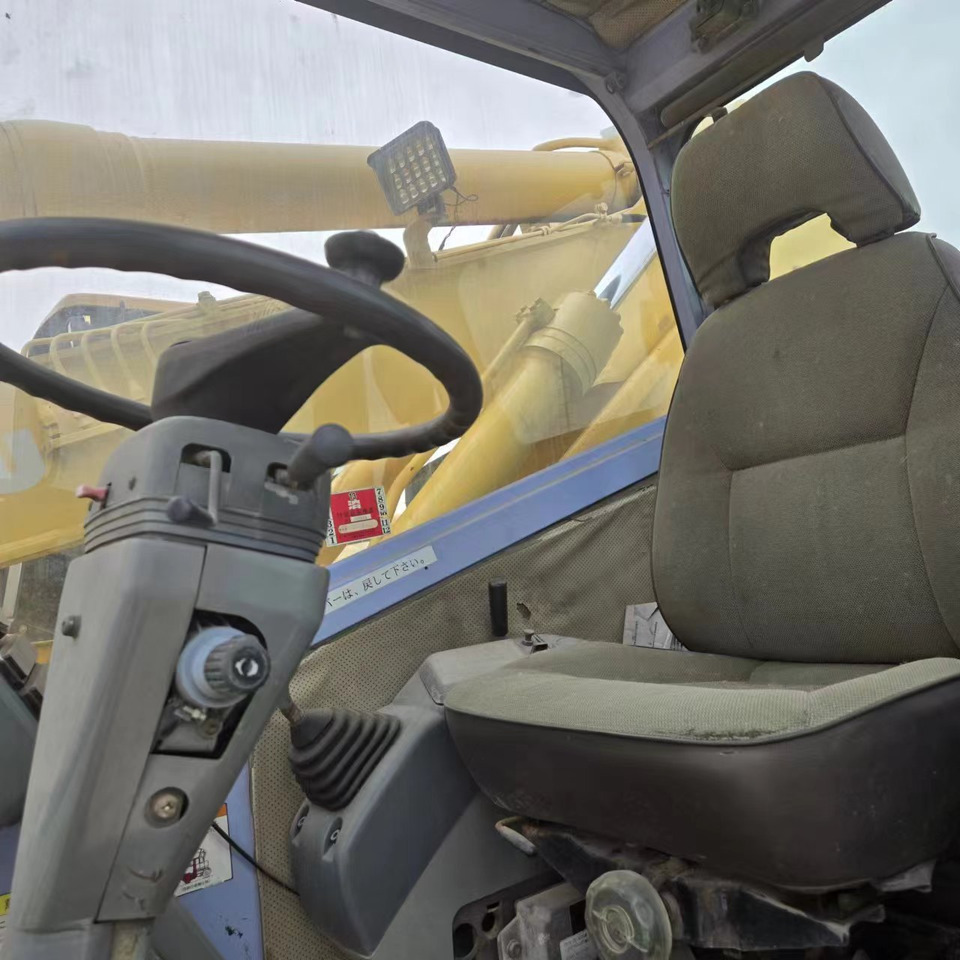 KOMATSU PC128US - Kolesové rýpadlo: obrázok 5 KOMATSU PC128US - Kolesové rýpadlo: obrázok 5