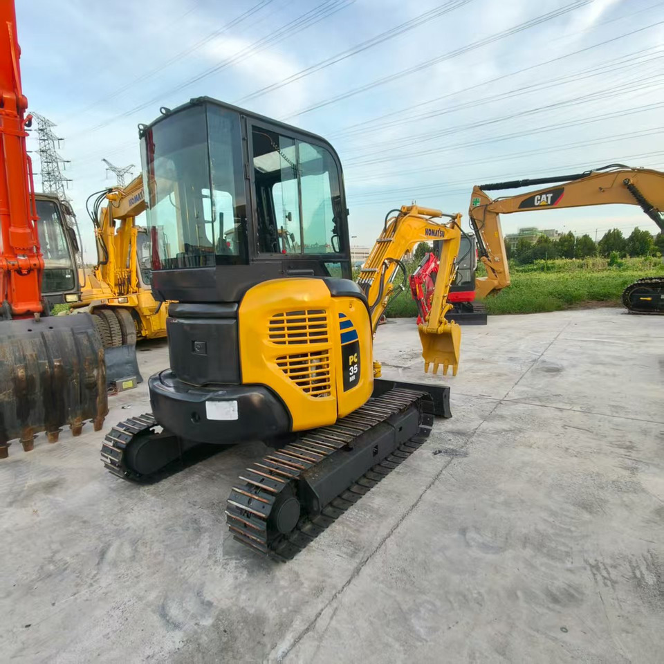 KOMATSU PC35 - Mini rýpadlo: obrázok 2 KOMATSU PC35 - Mini rýpadlo: obrázok 2