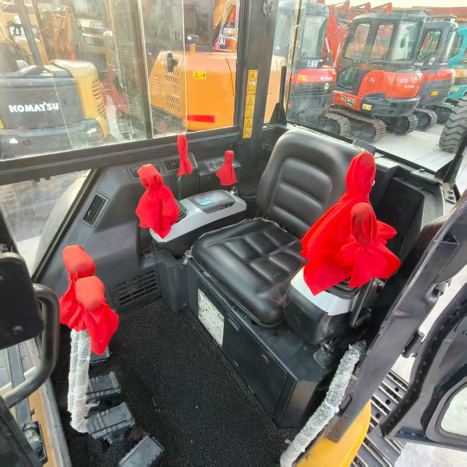 Mini rýpadlo KOMATSU PC35: obrázok 7 Mini rýpadlo KOMATSU PC35: obrázok 7