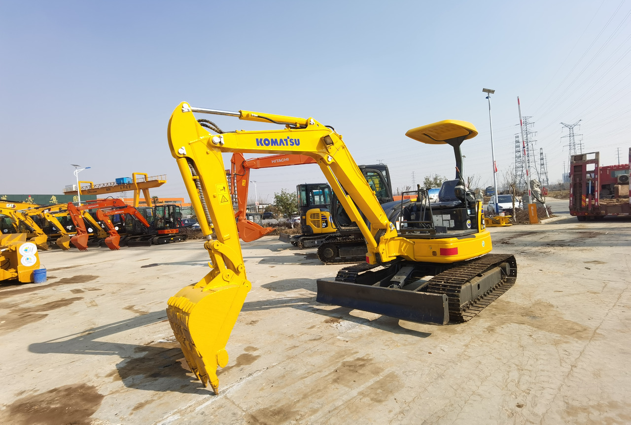 KOMATSU PC40MR - Mini rýpadlo: obrázok 4 KOMATSU PC40MR - Mini rýpadlo: obrázok 4