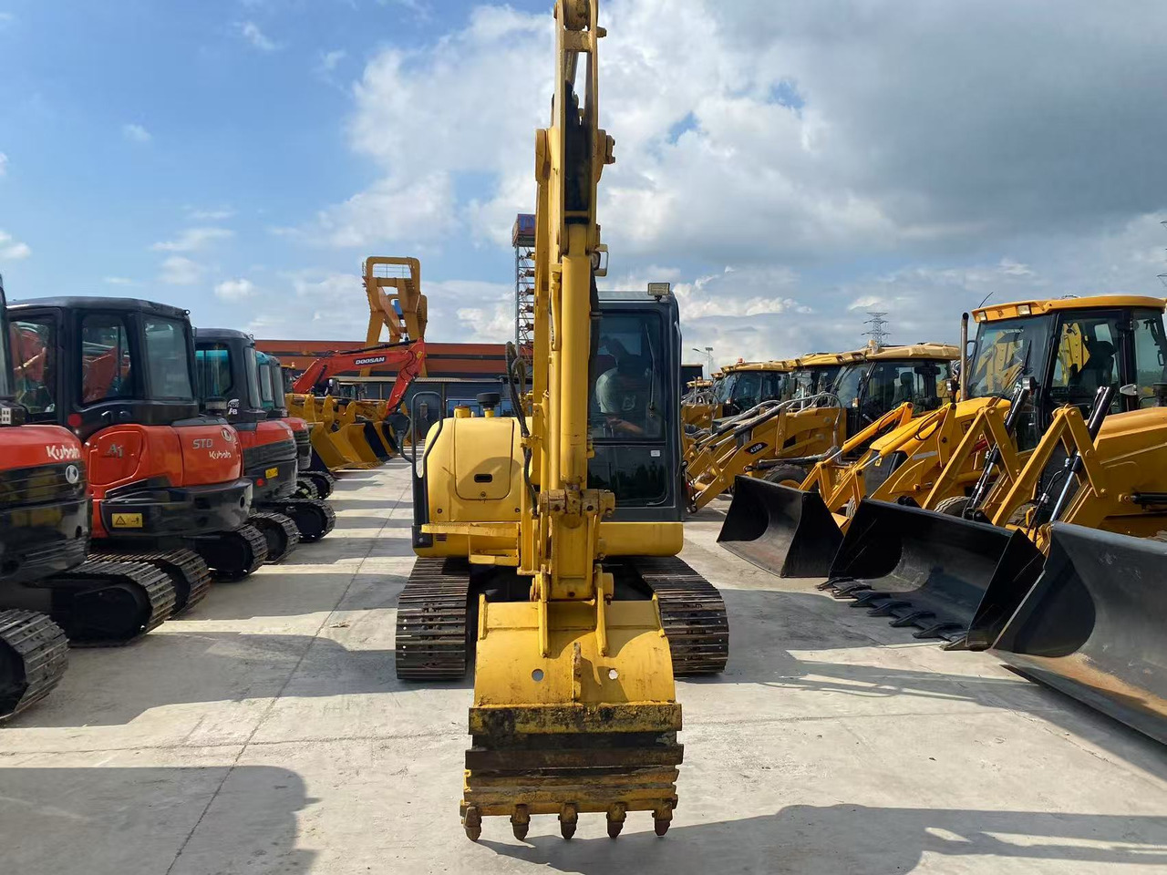 KOMATSU PC56-7 - Mini rýpadlo: obrázok 5 KOMATSU PC56-7 - Mini rýpadlo: obrázok 5