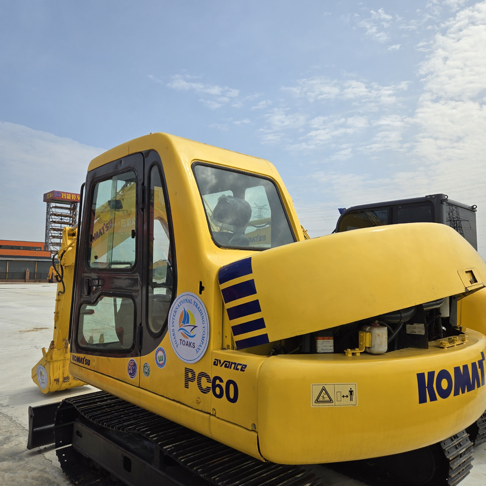 KOMATSU PC60 - Mini rýpadlo: obrázok 2 KOMATSU PC60 - Mini rýpadlo: obrázok 2