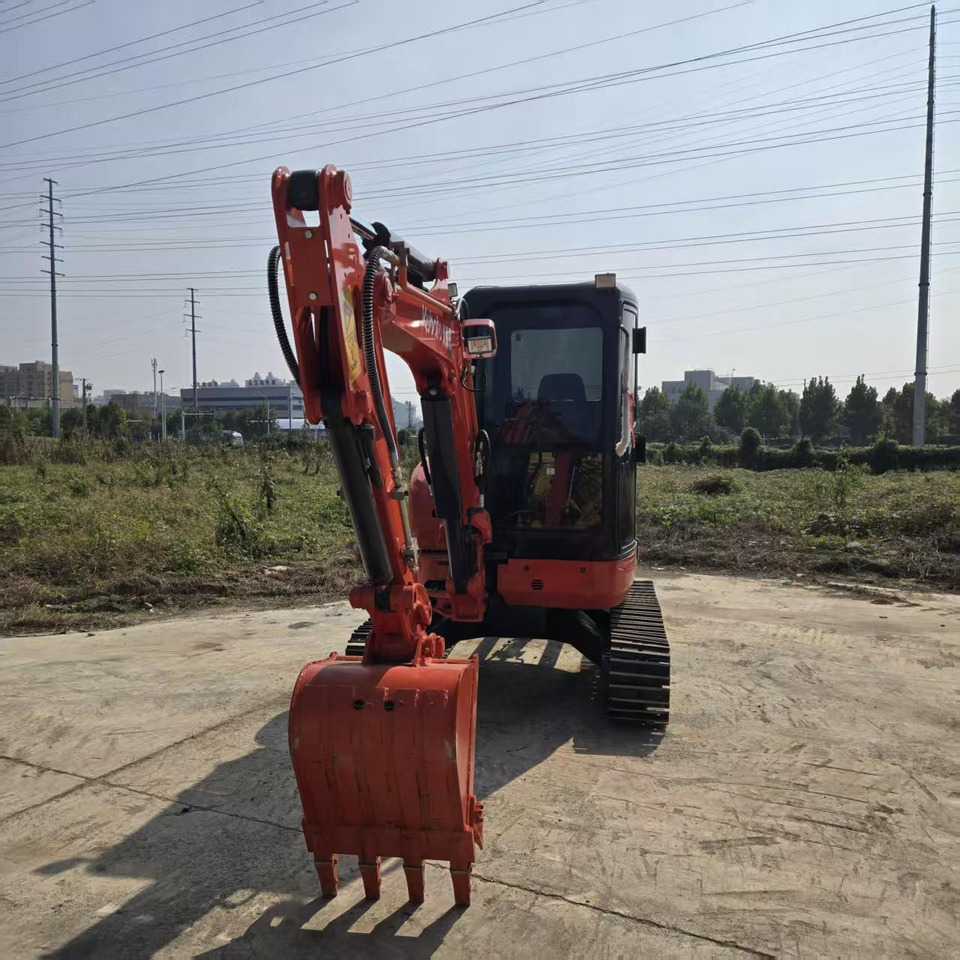 KUBOTA U35 - Mini rýpadlo: obrázok 4 KUBOTA U35 - Mini rýpadlo: obrázok 4