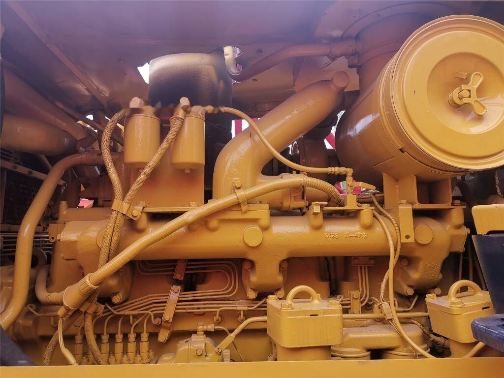 Komatsu D155A-2 - Buldozér: obrázok 5 Komatsu D155A-2 - Buldozér: obrázok 5