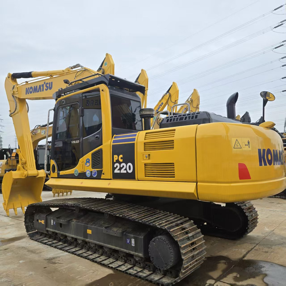 Komatsu PC220-8 - Pásové rýpadlo: obrázok 1 Komatsu PC220-8 - Pásové rýpadlo: obrázok 1