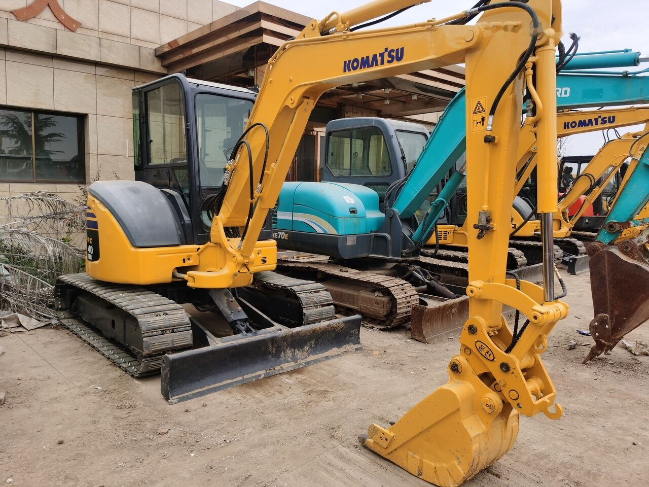 Komatsu PC40 - Mini rýpadlo: obrázok 3 Komatsu PC40 - Mini rýpadlo: obrázok 3