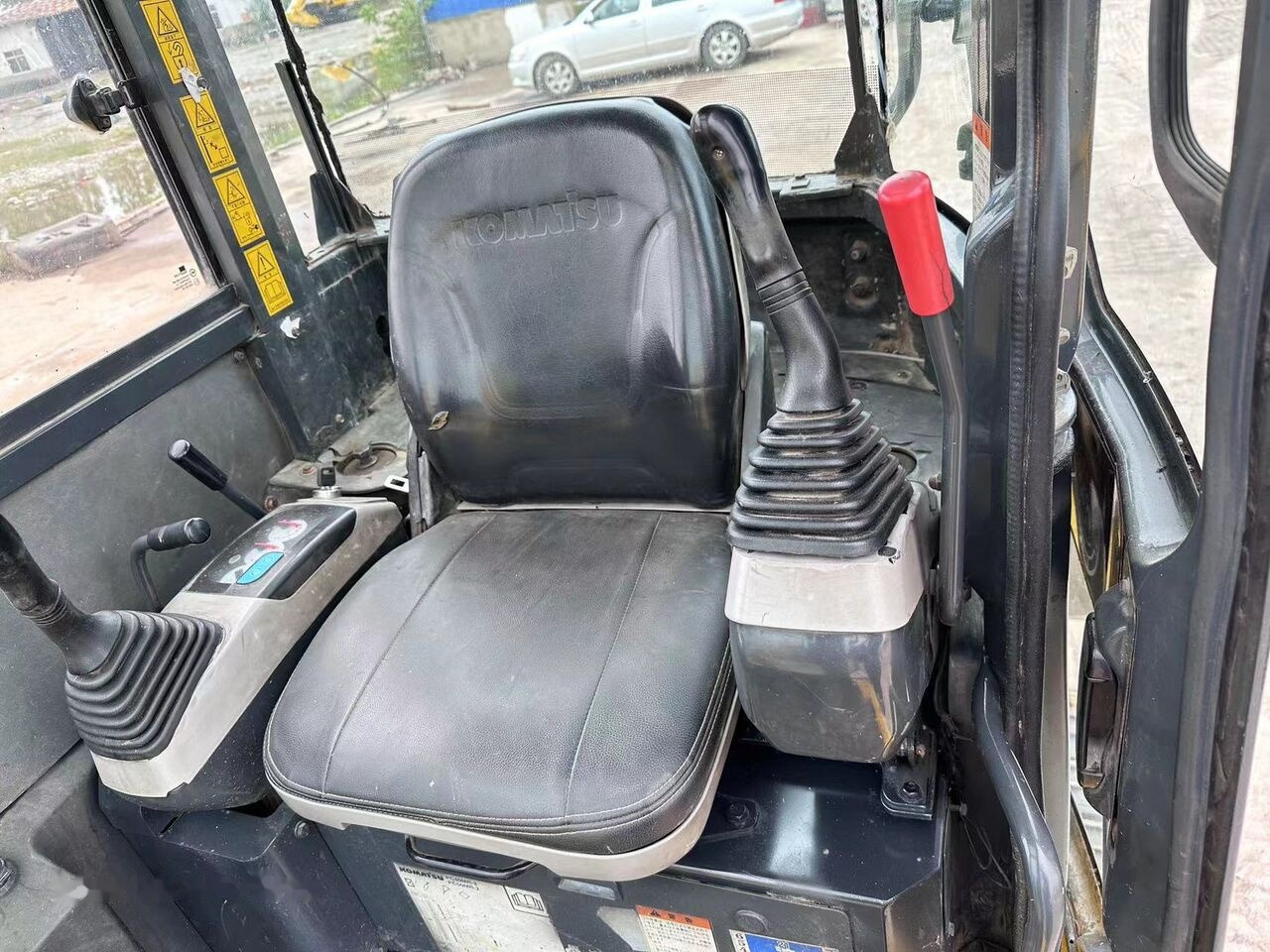 Komatsu PC50MR - Mini rýpadlo: obrázok 5 Komatsu PC50MR - Mini rýpadlo: obrázok 5