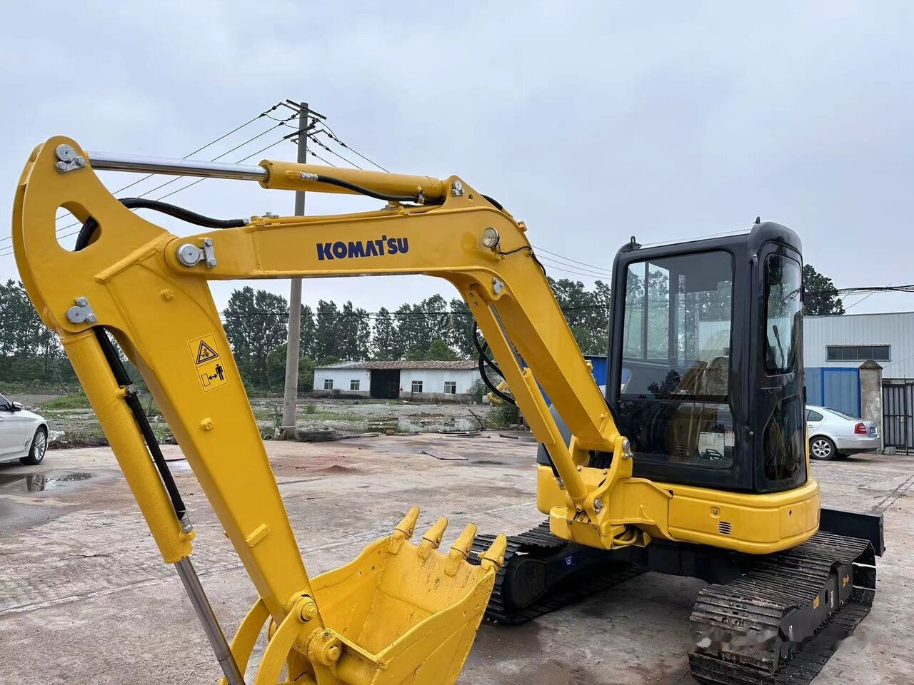Komatsu PC50MR - Pásové rýpadlo: obrázok 4 Komatsu PC50MR - Pásové rýpadlo: obrázok 4