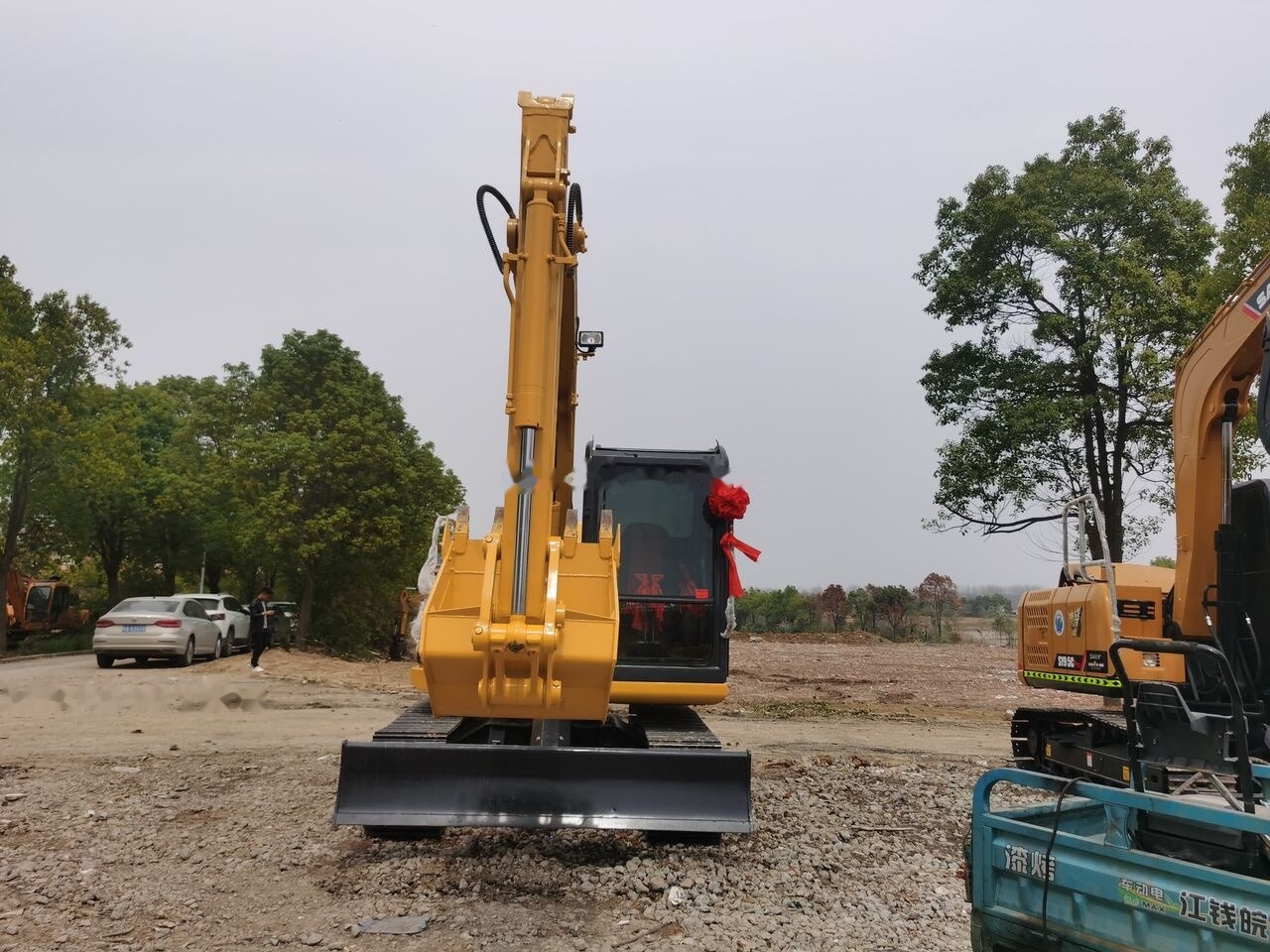 Komatsu PC70-8 - Pásové rýpadlo: obrázok 2 Komatsu PC70-8 - Pásové rýpadlo: obrázok 2