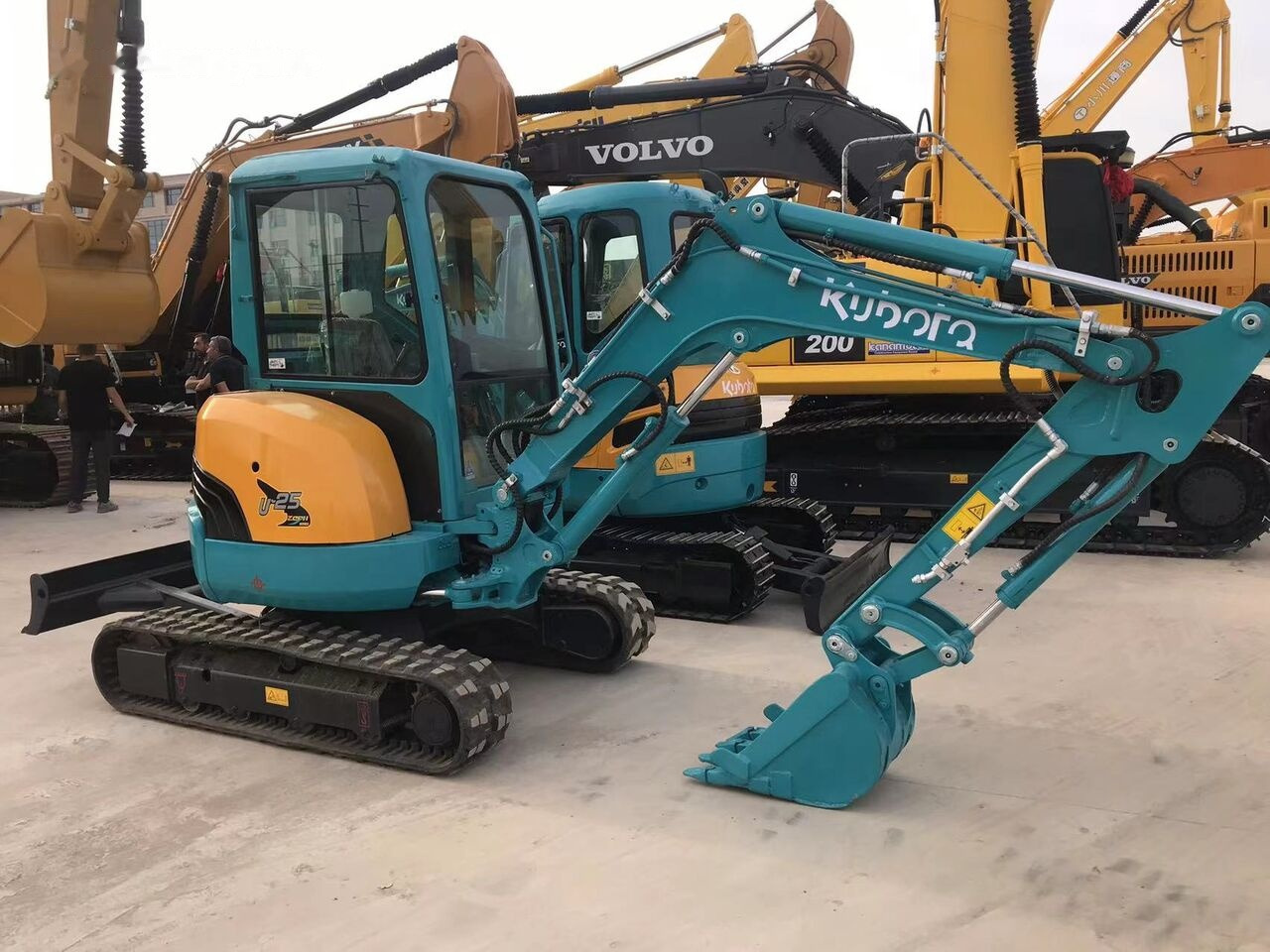 Kubota U25 - Mini rýpadlo: obrázok 2 Kubota U25 - Mini rýpadlo: obrázok 2