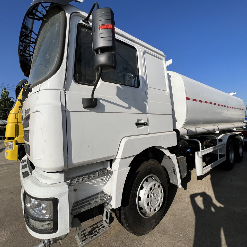 SHACMAN F3000 Water Truck - Nákladné auto: obrázok 5 SHACMAN F3000 Water Truck - Nákladné auto: obrázok 5